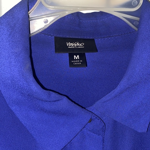 Mossimo royal blue button down long sleeved blouse, Size M in EUC. - Picture 2 of 4